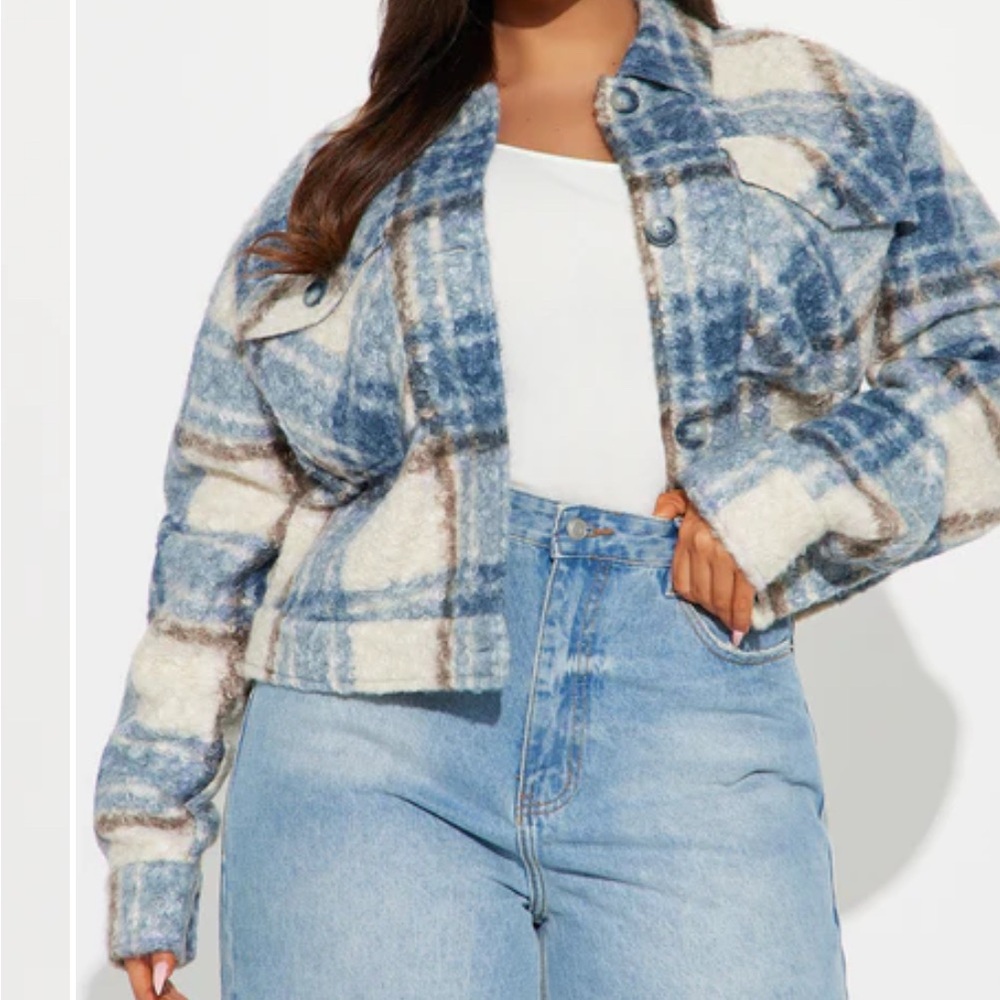 🔥Plaid Blue and White Women's Jacket- Actual color is the first 4 photos. - Picture 2 of 5